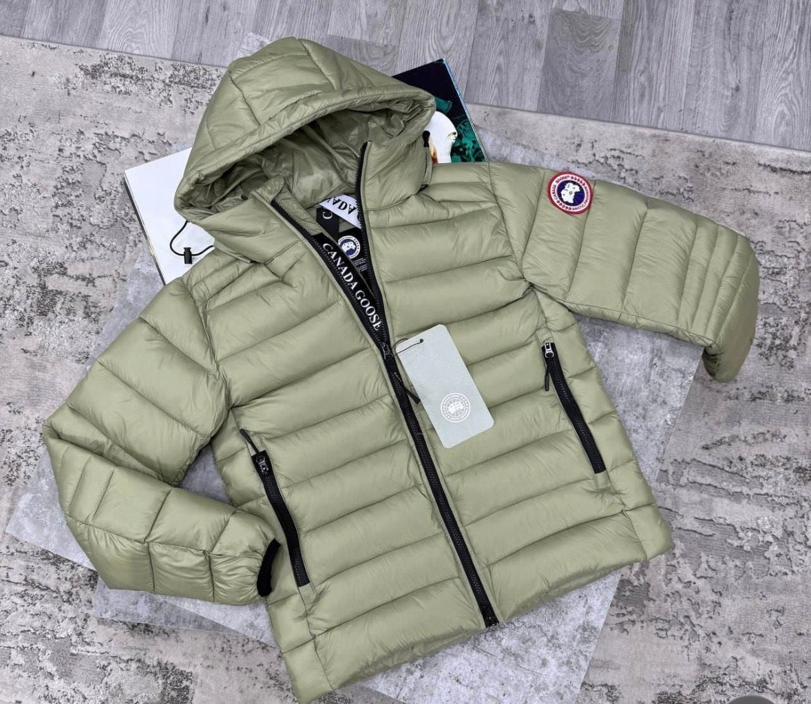 Canada Goose HyBridge-style Hooded Puffer Jacket
